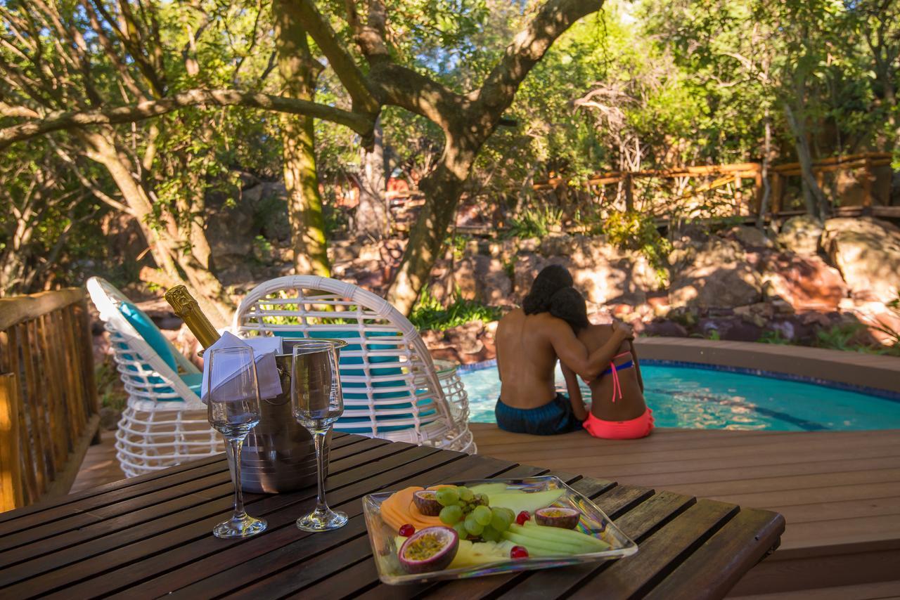 Amadwala Lodge Roodepoort Eksteriør billede