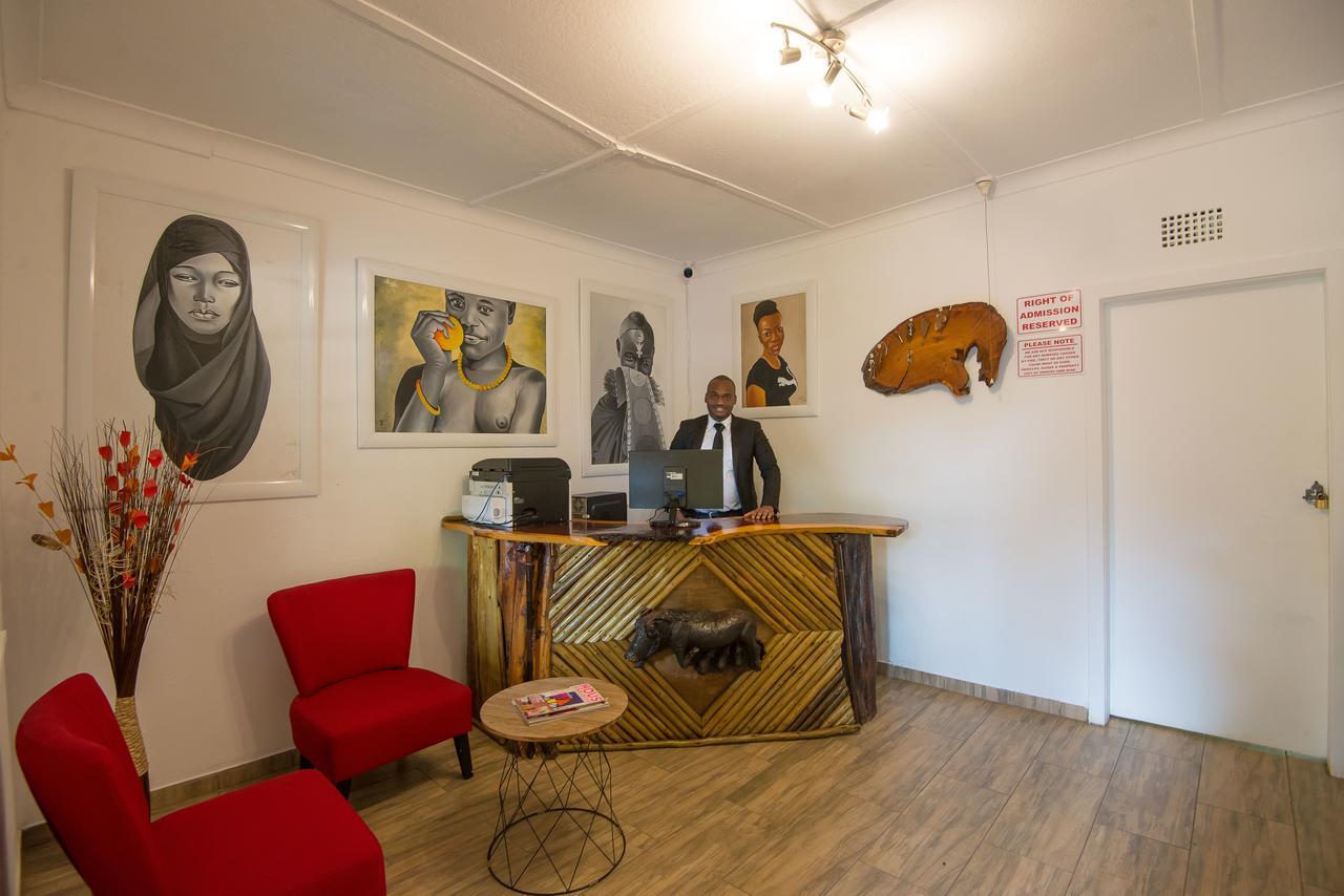 Amadwala Lodge Roodepoort Eksteriør billede